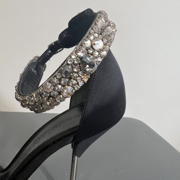 NWOT ALEXANDER MCQUEEN Crystal Strap Sandal in Black/Crystal/Silver (41.5) - Picture 4 of 9